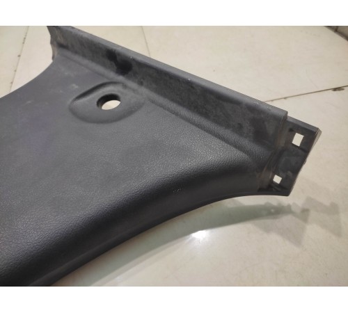 Обшивка центральной стойки (правая, нижняя)