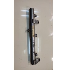 Рейка топливная (рампа) (правая)