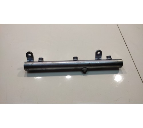 Рейка топливная (рампа) (правая)