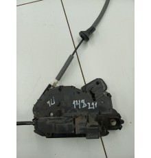 Замок двери передний левый