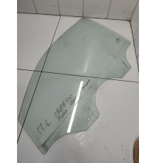 Стекло двери переднее левое