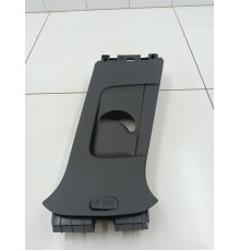 Обшивка центральной стойки (правая) верхняя