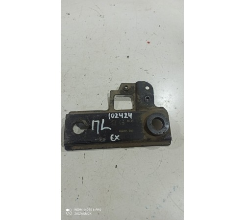 Кронштейн(крепление) кузова передний левый