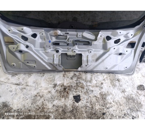 Крышка дверь багажника (пятая дверь)