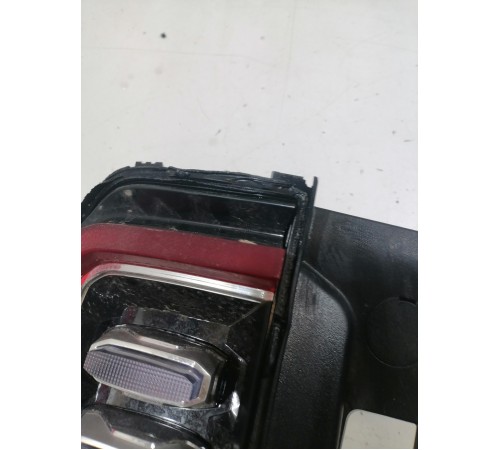 Фонарь задний правый наружный