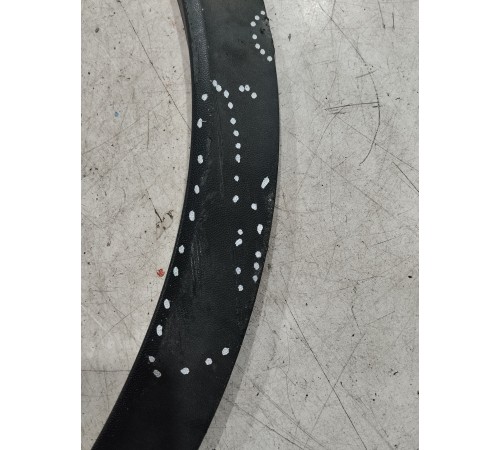 Накладка крыла(задняя правая)