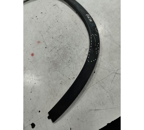 Накладка крыла(задняя правая)