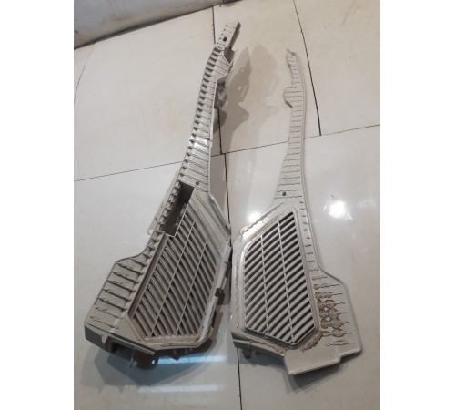 Обшивка багажника (левая)