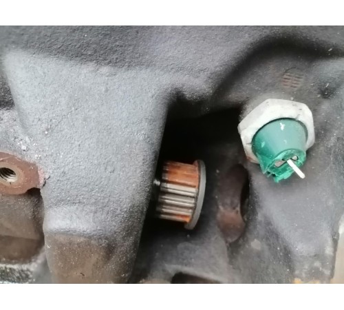 Двигатель 2,0 бензин