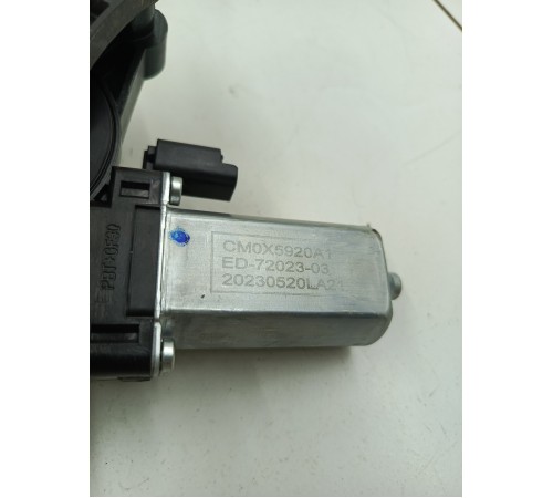 Стеклоподьемник задний правый в сборе