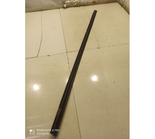 Уплотнитель стекла наружний(задний правый)