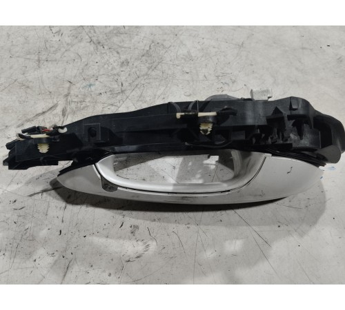 Ручка двери (передняя правая внешняя)