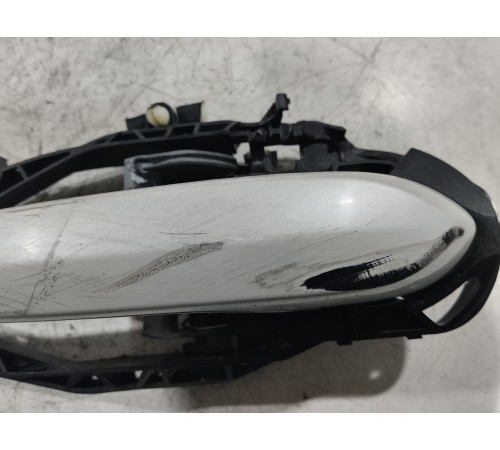 Ручка двери (передняя правая внешняя)