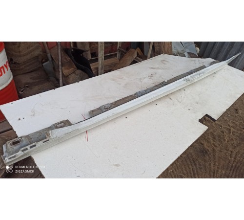 Накладка порога левая