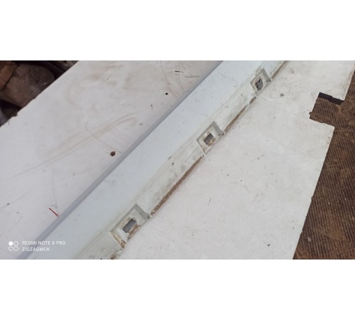 Накладка порога левая