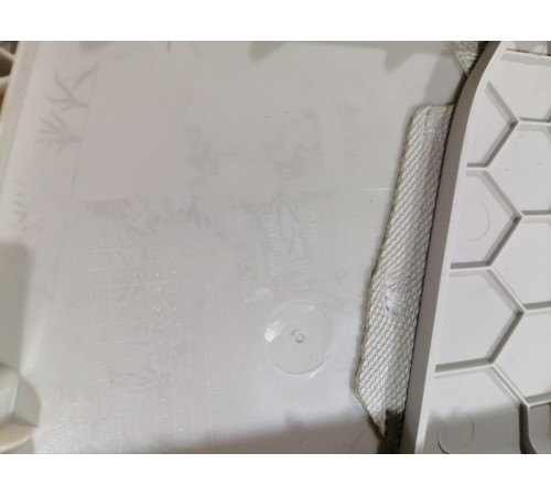 Накладка центральной стойки правая