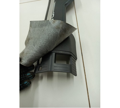 Накладка порога задняя правая