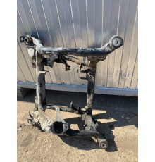 Передняя балка подмоторная