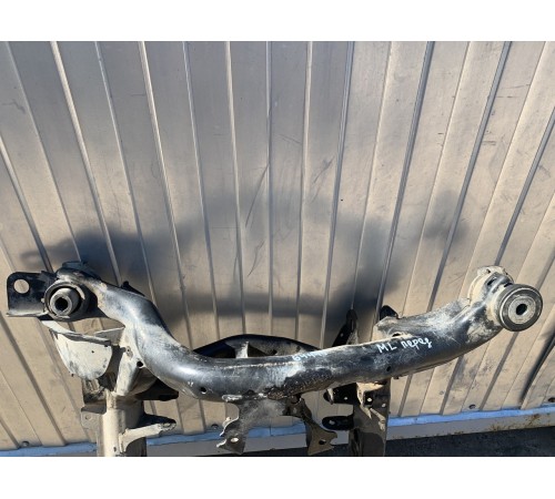 Передняя балка подмоторная