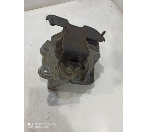 Подушка крепления двигателя