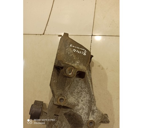 Кронштейн(крепление) генератора