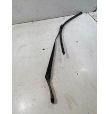 Поводок стеклоочистителя (левый)