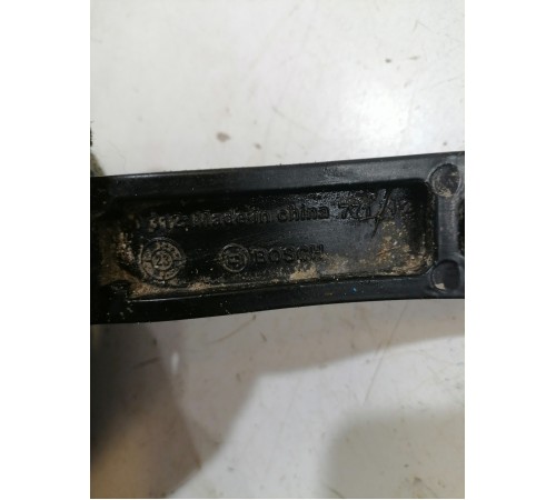 Поводок стеклоочистителя (левый)