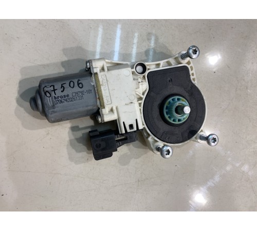 Моторчик стеклоподъемника (задний, левый)