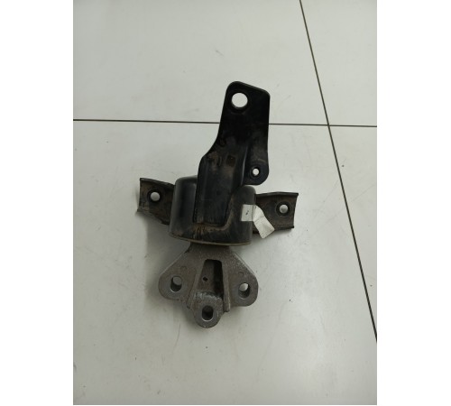 Опора двигателя