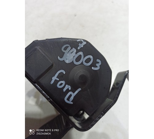 Ремень безопасности третий ряд левый