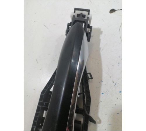 Ручка двери передняя левая наружная