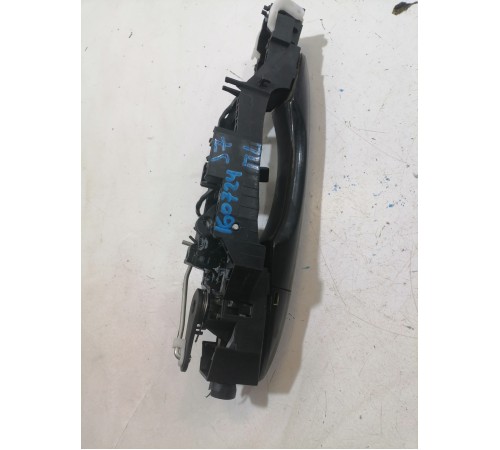 Ручка двери передняя левая наружная