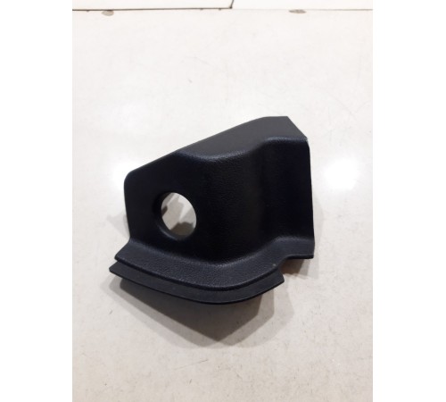 Обшивка передней стойки кузова к приборной панели