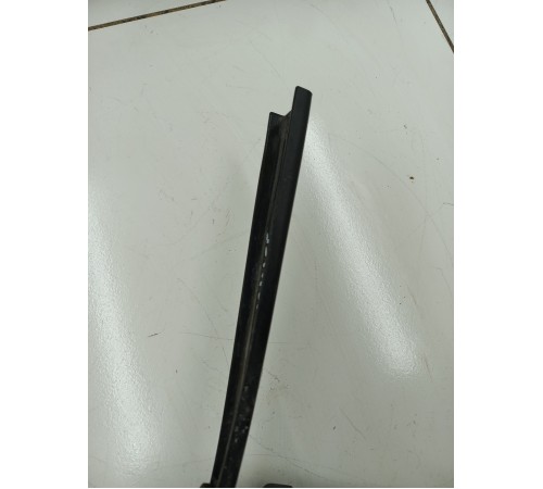 Крепление аккумулятора АКБ