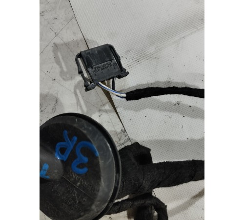 Электропроводка двери (задняя правая)