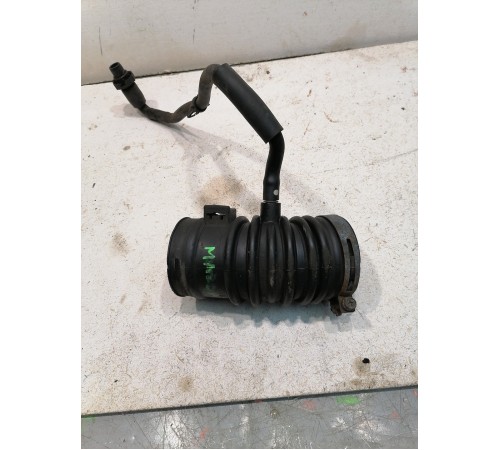 Патрубок воздушного фильтра