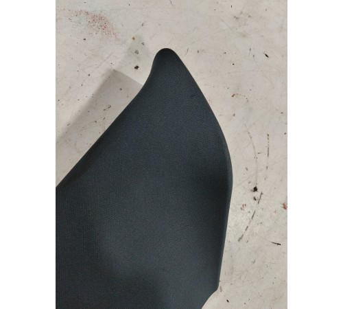 Обшивка стойки (пластик салона)