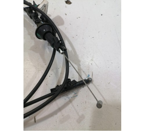 Трос открывания капота