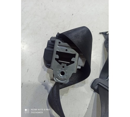 Ремень безопасности (задний левый)