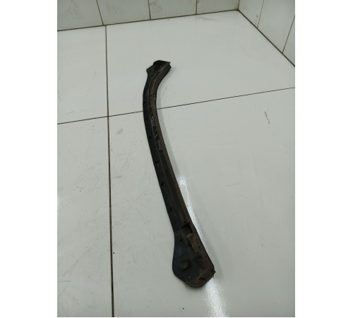 Уплотнитель двери задний левый