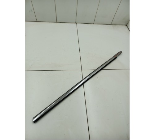 Уплотнитель стекла передний левый внешний