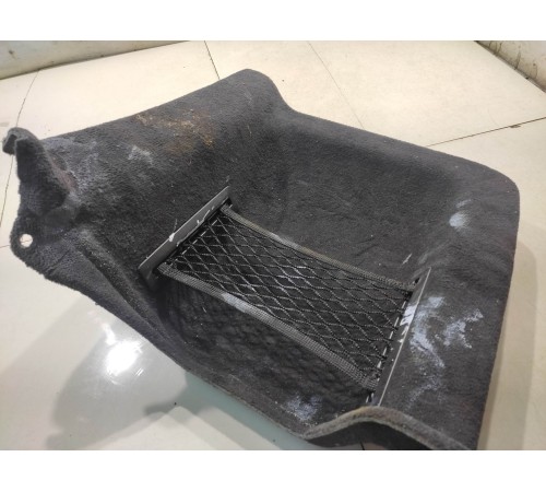 Боковая облицовка багажника