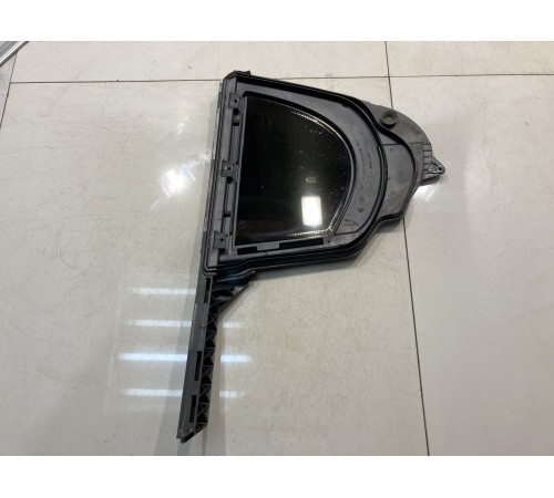 Глухое стекло (заднее, правое)