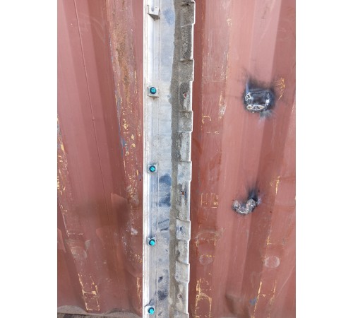 Накладка порога правая