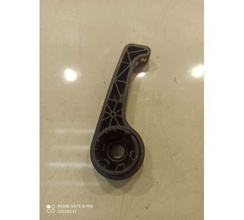 Ручка открывания капота