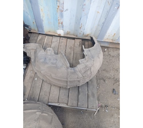 Подкрылок локер задний правый