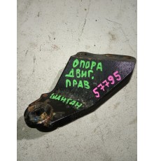 Опора двигателя правая