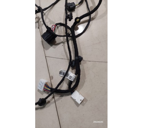 Электропроводка двери передняя правая