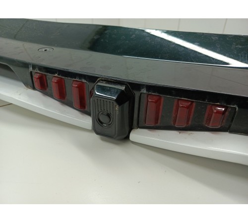 Спойлер багажника