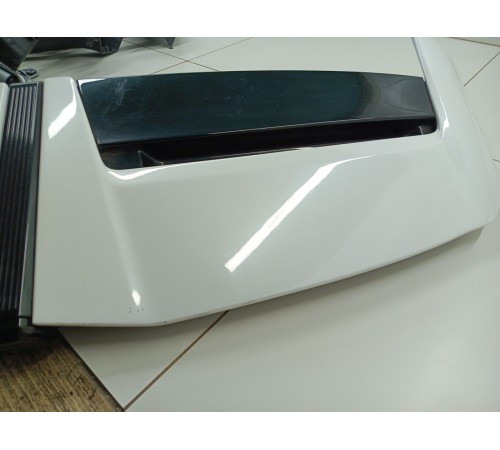 Спойлер багажника